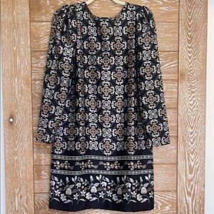 Ann Taylor Black and White Sheath Dress with Bishop Sleeves